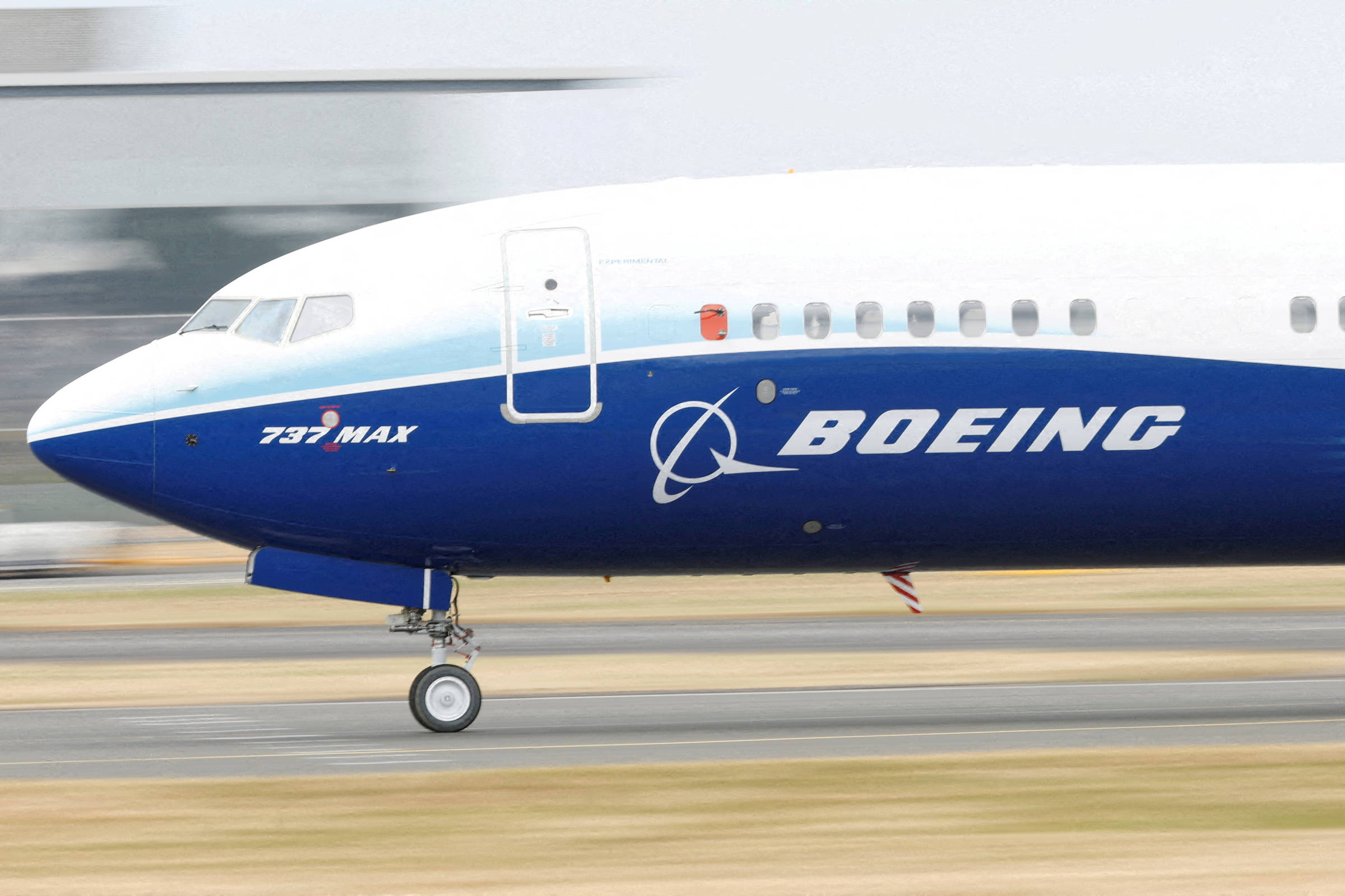 Boeing anuncia novo CEO e prejuízo de US$ 1,4 bilhão no segundo trimestre