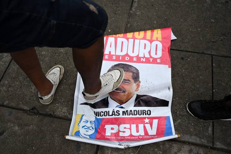 Venezuelanos protestam contra Maduro e resultado oficial da eleição