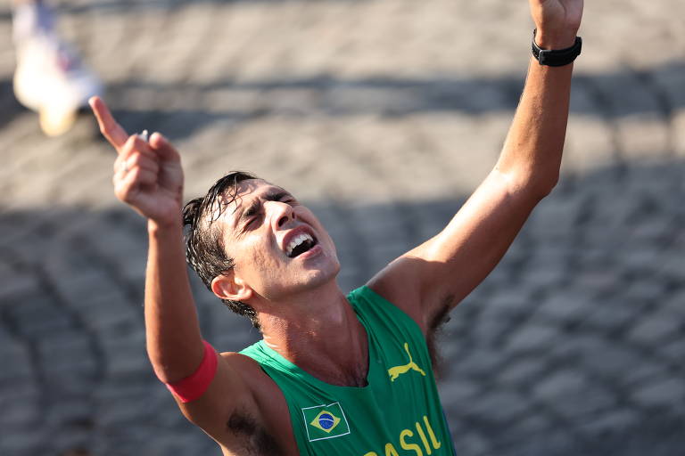 Caio Bonfim, medalha de prata na marcha atlética