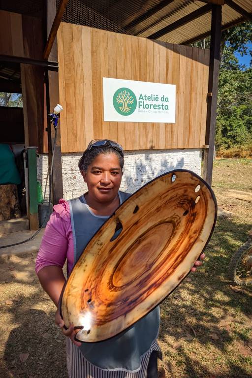 Marcenaria comunitária idealizada por primo de Chico Mendes é inaugurada em Xapuri (AC)