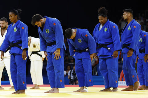 Brasil e Rafaela Silva são bronze na disputa por equipes em Paris