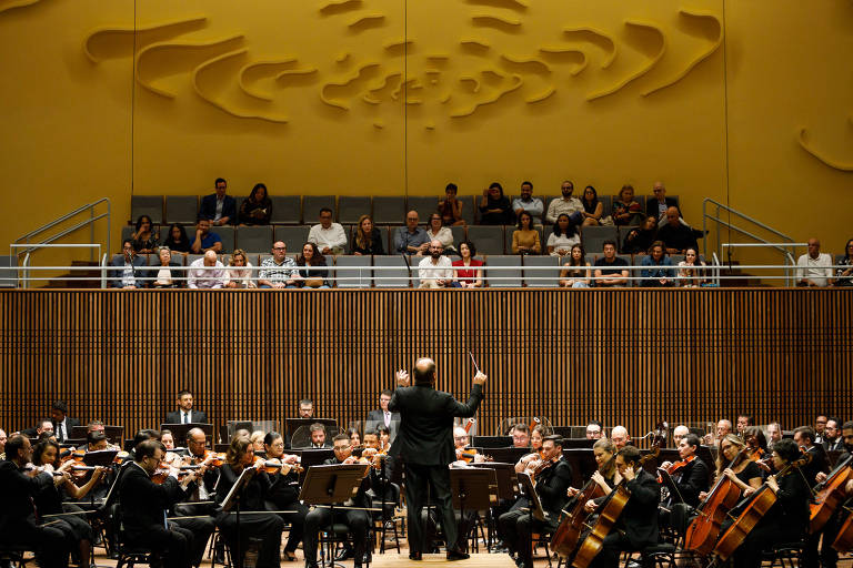 Apresentação da Orquestra Sinfônica Municipal na pré-abertura do Teatro Cultura Artística, após reformas, no centro de São Paulo 