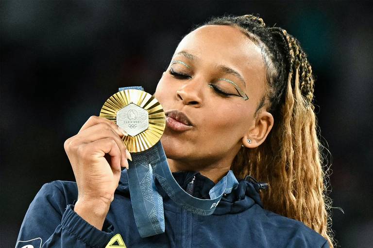 Rebeca Andrade, ouro prata e bronze nas Olimpíadas de Paris