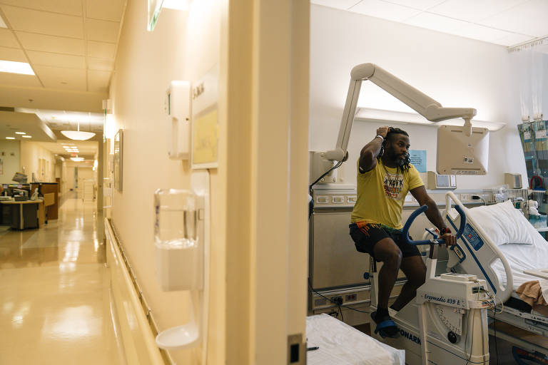 Ernest Jones teria preferido longas caminhadas ao ar livre como forma de exercício, mas usou a bicicleta ergométrica conforme as instruções