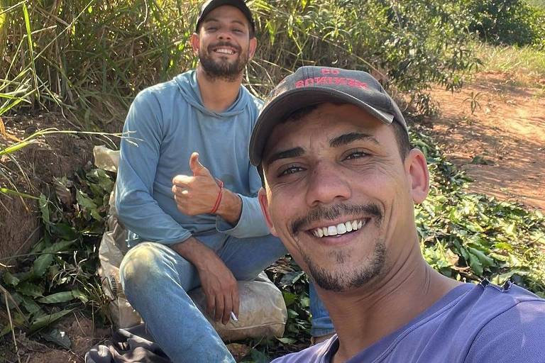 Diogo e Thiago mostram rotina trabalhando na roça