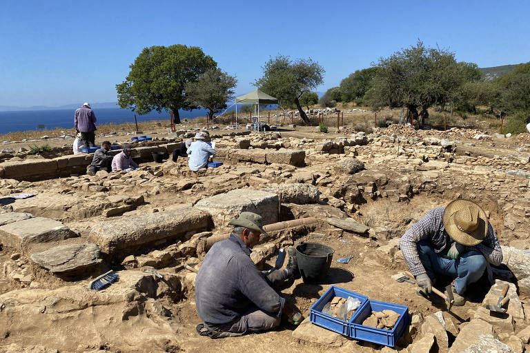 Pote de ouro de 2.400 anos é encontrado na Turquia