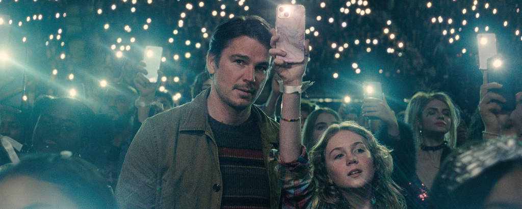 Josh Hartnett e Ariel Donoghue em cena do filme 'Armadilha', de M. Night Shyamalan