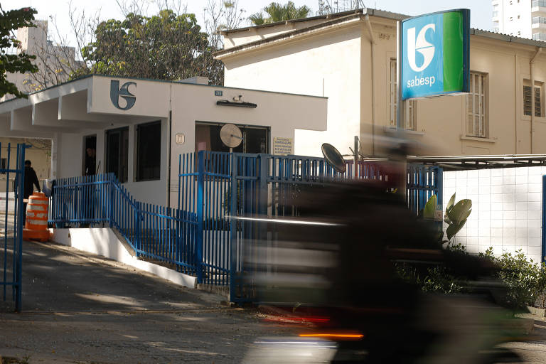 Fachada da Sabesp localizada na Rua da Consolação