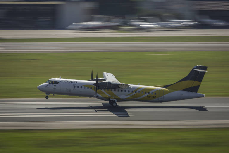 Aeronave da Voepass no Aeroporto de Congonhas, em São Paulo