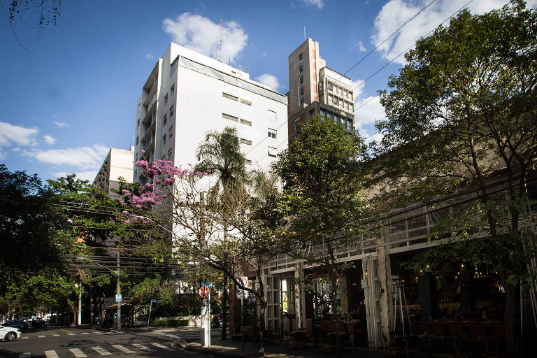 Trecho da rua Barão de Capanema, que ainda mantém ar tranquilo nos Jardins