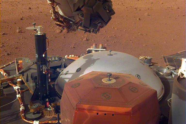 Pesquisadores utilizaram dados da sonda da Nasa InSight para procurar vestígios de água em Marte