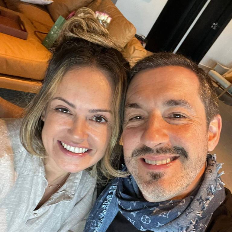 Alê Costa com a esposa Ângela Costa