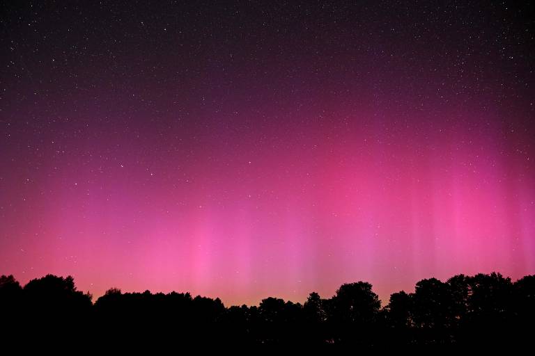 Tempestade solar leva ao aparecimento de auroras 