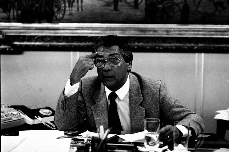 Mário Covas foi o último prefeito de São Paulo a ser nomeado por decreto durante a ditadura militar; escolhido para o cargo pelo governador Franco Montoro, administrou a cidade de 1983 a 1985. A partir daí, todos os prefeitos foram escolhidos pelo voto popular