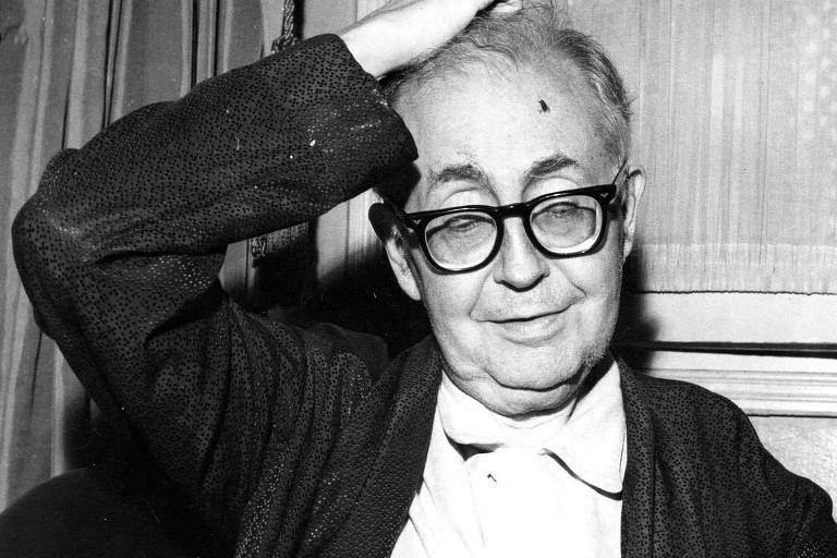 Prestes Maia durante entrevista ao jornal Última Hora na década de 1960