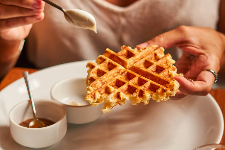 Waffle de pão de queijo, do Cuia