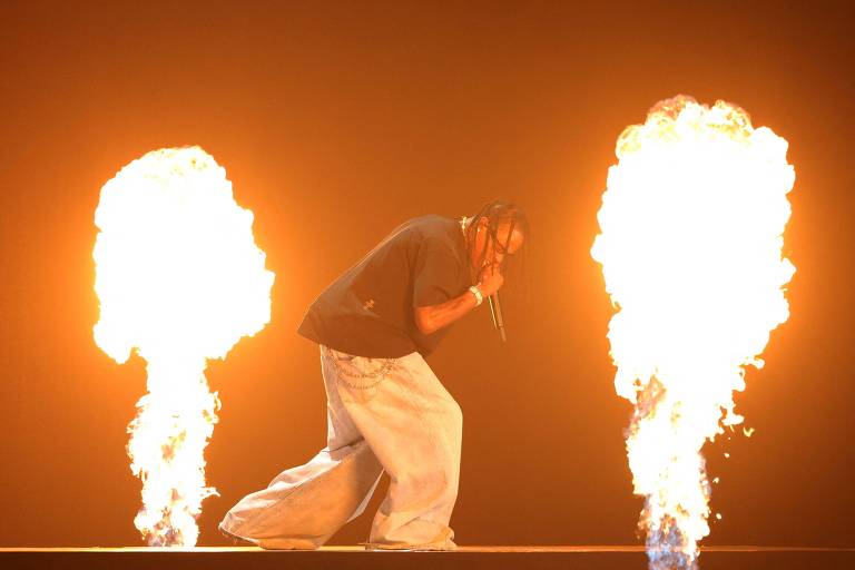 Travis Scott durante apresentação no festival iHeartRadio, em Las Vegas, no ano passado