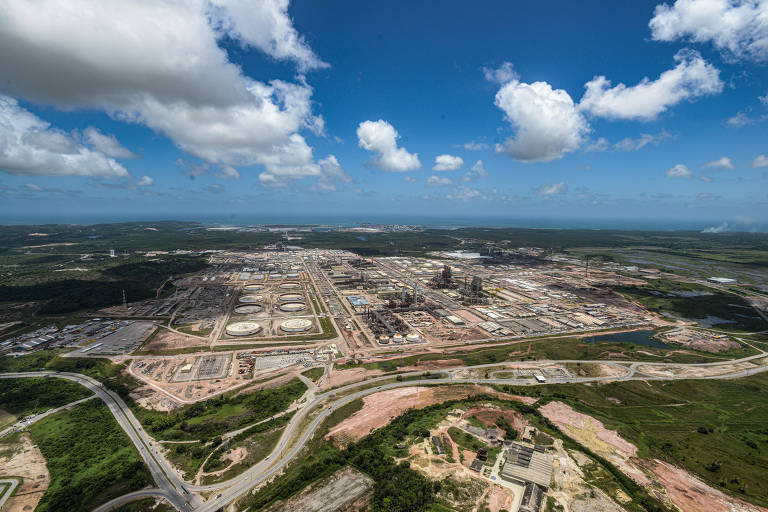 Complexo Industrial Portuário de Suape, onde fica a refinaria Abreu e Lima, em Ipojuca (PE)