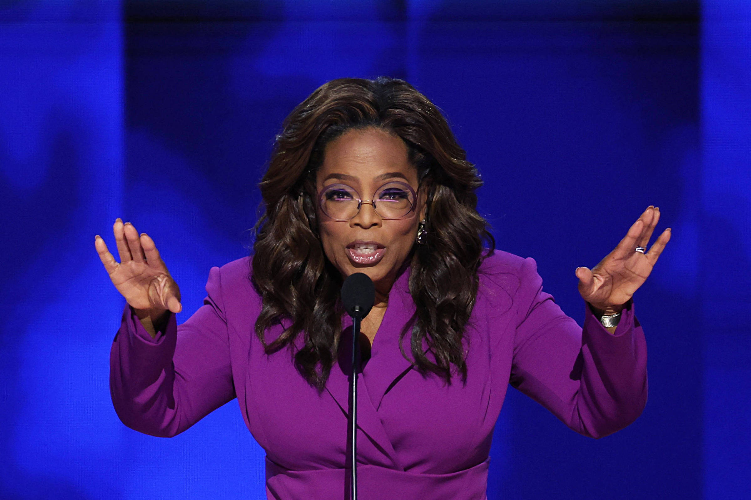 USA: Oprah Steals the Show on Kamala's Night of Vice – 08/22/2024 – The World