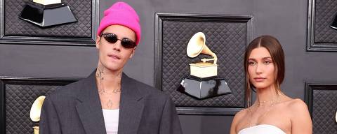 LAS VEGAS, NEVADA - APRIL 03: (L-R) Justin Bieber and Hailey Bieber attend the 64th Annual GRAMMY Awards at MGM Grand Garden Arena on April 03, 2022 in Las Vegas, Nevada.   Amy Sussman/Getty Images/AFP
== FOR NEWSPAPERS, INTERNET, TELCOS & TELEVISION USE ONLY == ORG XMIT: AGEN2204032049588078
