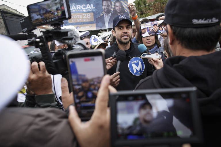 Em entrevista à Folha nesta segunda (26), Marçal disse que "a liberdade não tem dono" e que Bolsonaro não tem hegemonia sobre o eleitorado conservador. Mas também fez afagos ao ex-presidente: "Ele é nosso representante. Espero que ele se torne elegível novamente e vai ter meu apoio. Gosto muito dele, ele sabe disso."