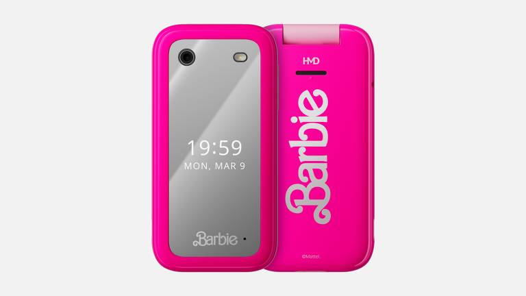 Celular da HMD em parceria com a Barbie