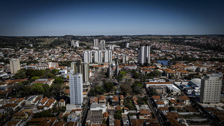 Melhor cidade do Brasil está em obras; na pior, prefeito foi preso e ninguém atende o telefone