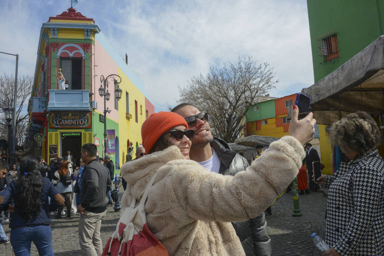 Com inflação em baixa, Argentina está cara em dólares para locais e turistas