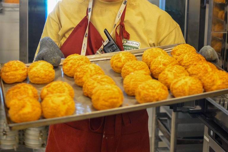 Choux cream servido na Vivianne Wakuda Pâtisserie