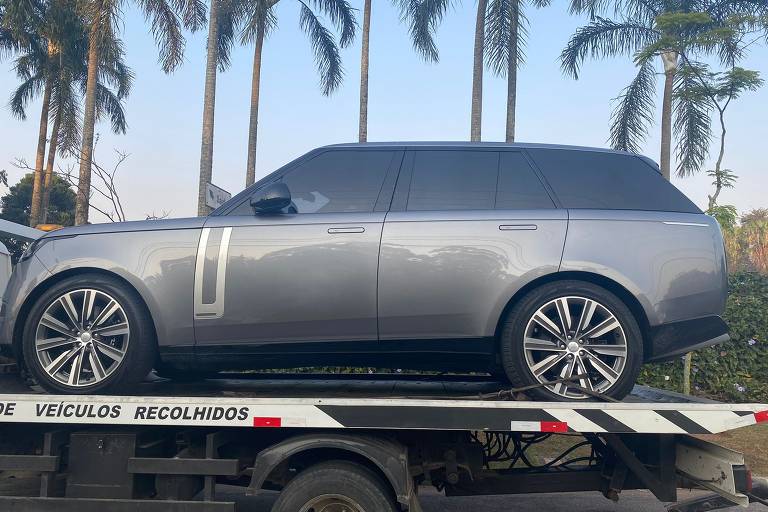 Dra. Deolane, como é chamada pelos fãs, ganhou fama e milhões de seguidores em 2021, depois da morte do cantor de funk MC Kevin, com quem mantinha relacionamento. O cantor morreu em 16 de maio de 2021, aos 23 anos, após cair da sacada de um hotel na Barra da Tijuca, no Rio de Janeiro