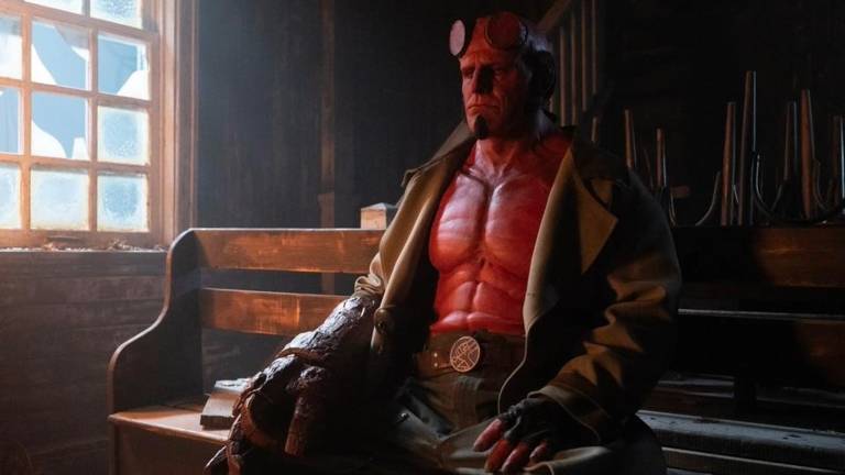 Cena de Hellboy e o Homem Torto