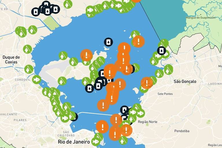 Mapa virtual. No centro há uma mancha azul, que representa a baía. Às margens dela, pequenos pontos verdes, que são os estaleiros. E dentro da baía há pontos cor de laranja, que representam as supostas denuncias