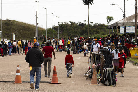 Crise e medo na Venezuela intensificam migração para o Brasil; leia histórias