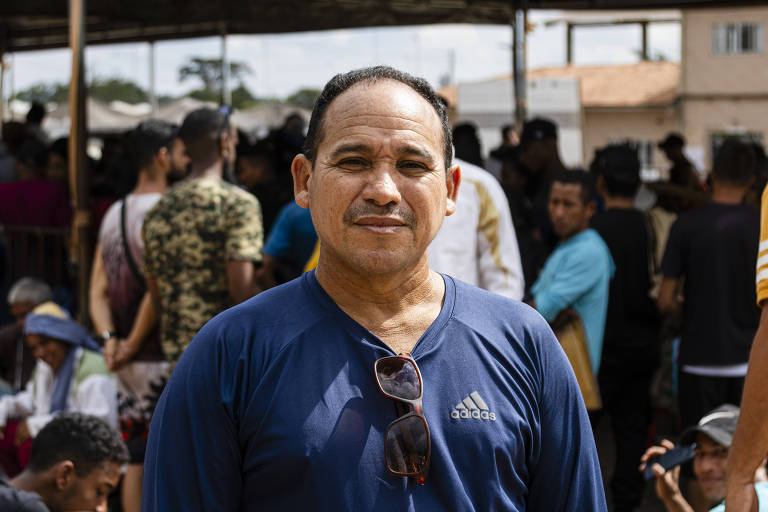 José Rafael García Figueroa, el 'tiktoker de Pacaraima', que todos los días retransmite en las redes sociales videos sobre la situación en la frontera; exmilitar venezolano, vive en el sur de Brasil desde hace siete años