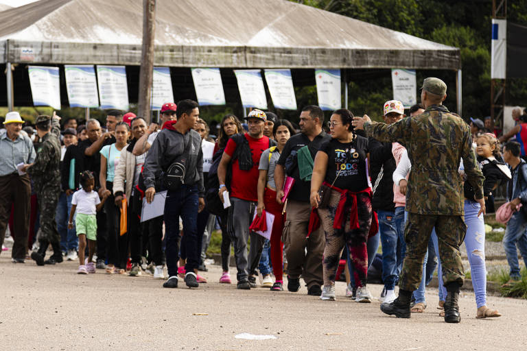 Crise e medo na Venezuela intensificam migração para o Brasil