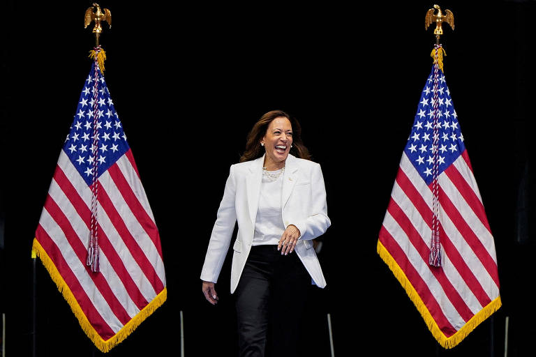 A candidata presidencial democrata e vice-presidente dos EUA, Kamala Harris, durante comício de campanha em Savannah, Geórgia, nos EUA