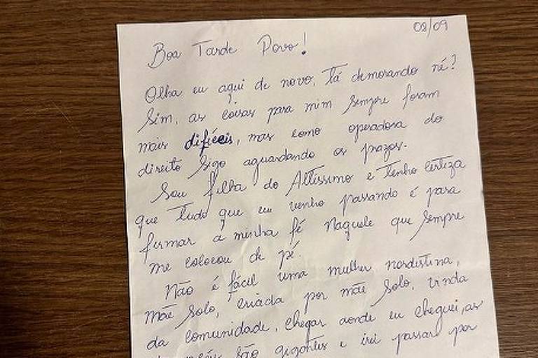 Reprodução de página de rede social mostra fotografia de uma carta escrita à mão