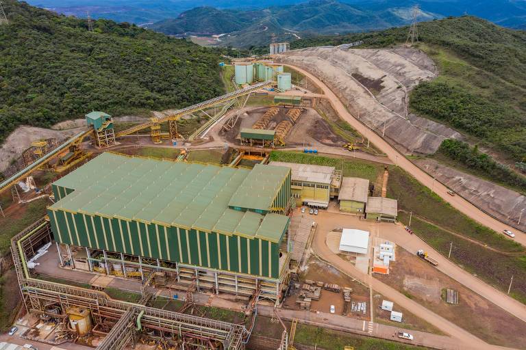 Usina de concentração de minério no complexo de Germano, da Samarco, em Mariana