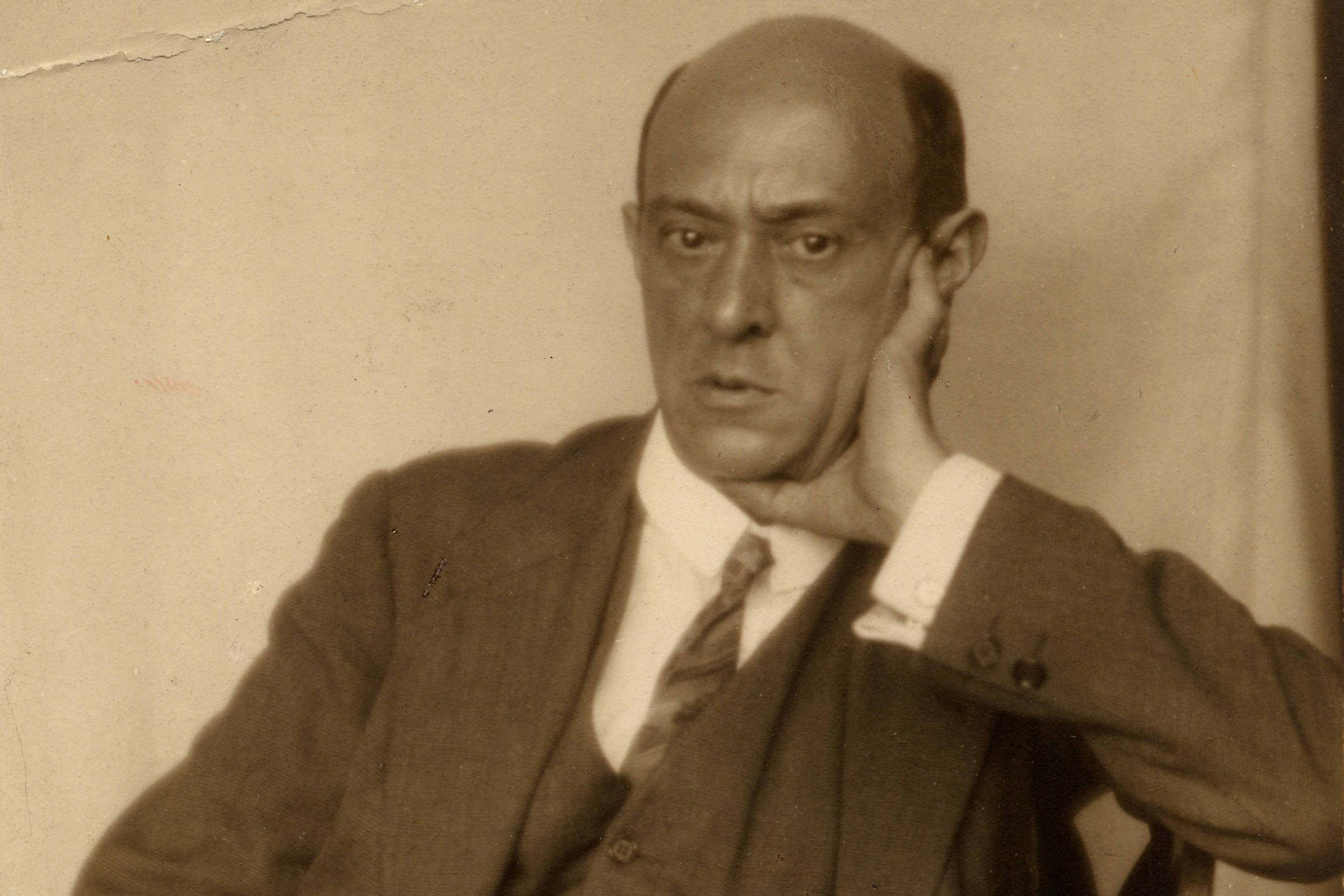 Cem mil partituras de Arnold Schoenberg são destruídas pelo fogo em Los Angeles