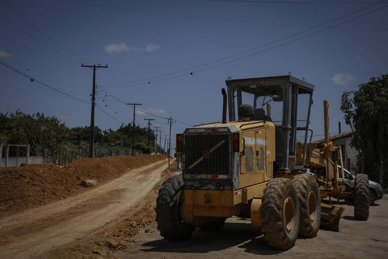 Obra das Codevasf no povoado de Lagoa Rosa, em Campo Formoso; órgão federal tem influência do deputado federal Elmar Nascimento (União Brasil)