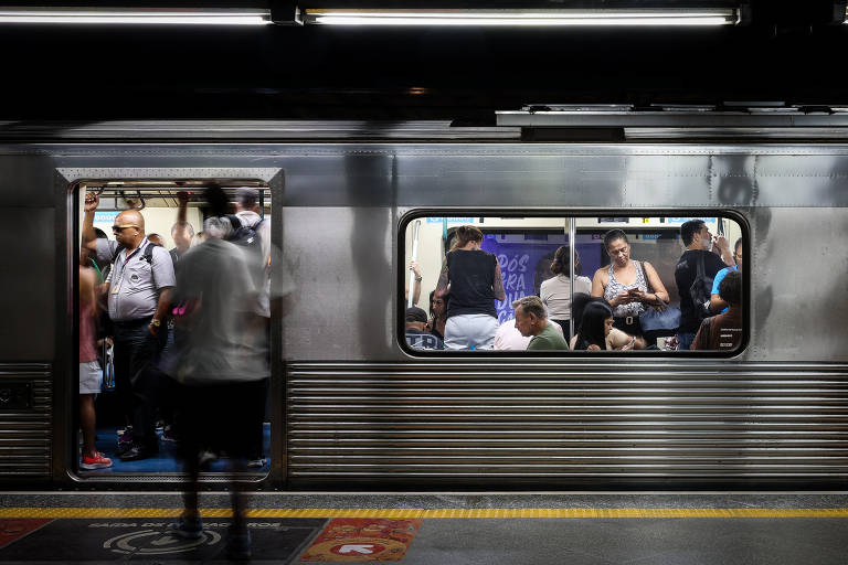 Metrô de São Paulo， principal meio usado para deslocamento no centro 