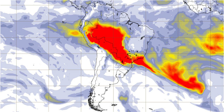 Mapa mostra a distribuição da nuvem de fumaça na América do Sul, com áreas em vermelho indicando alta intensidade, enquanto as áreas em amarelo e azul representam intensidades médias e baixas, respectivamente