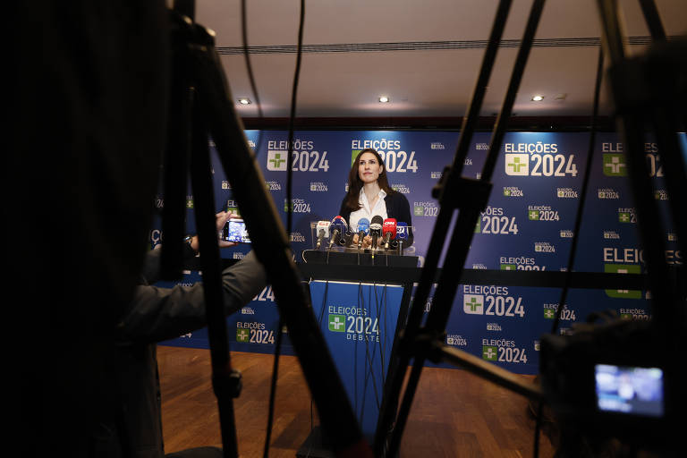 Saída de Marina Helena após fim de debate