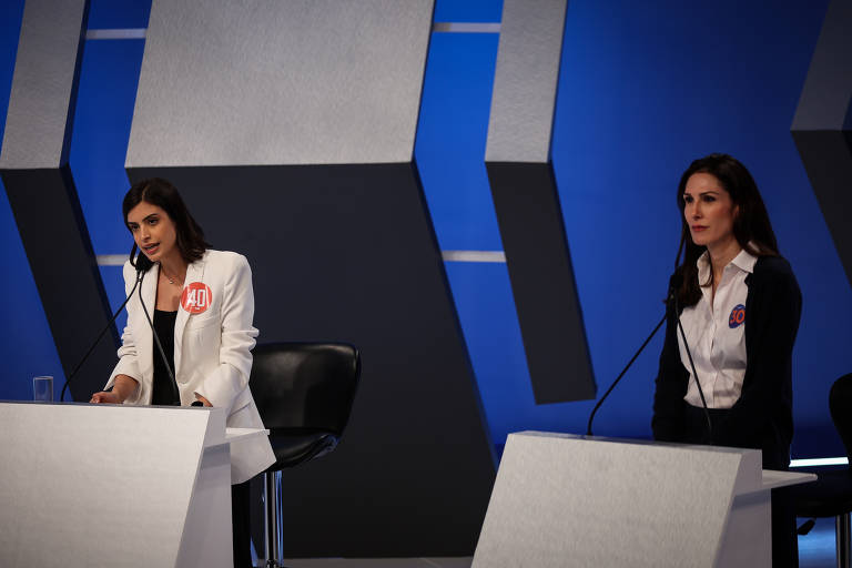 Tabata Amaral e Marina Helena durante o debate da RedeTV! e UOL