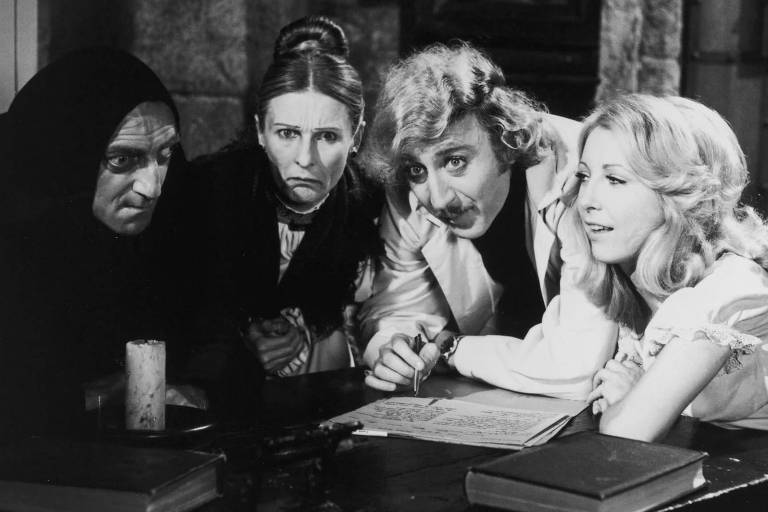 Teri Garr, Gene Wilder, Marty Feldman e Cloris Leachman em cena do filme 'O Jovem Frankenstein', de Mel Brooks