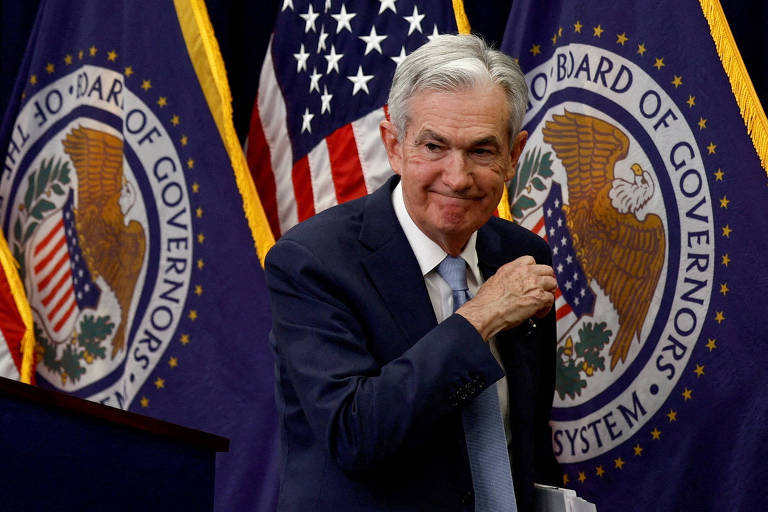 Jerome Powell, presidente do Federal Reserve, deixa entrevista coletiva em Washington