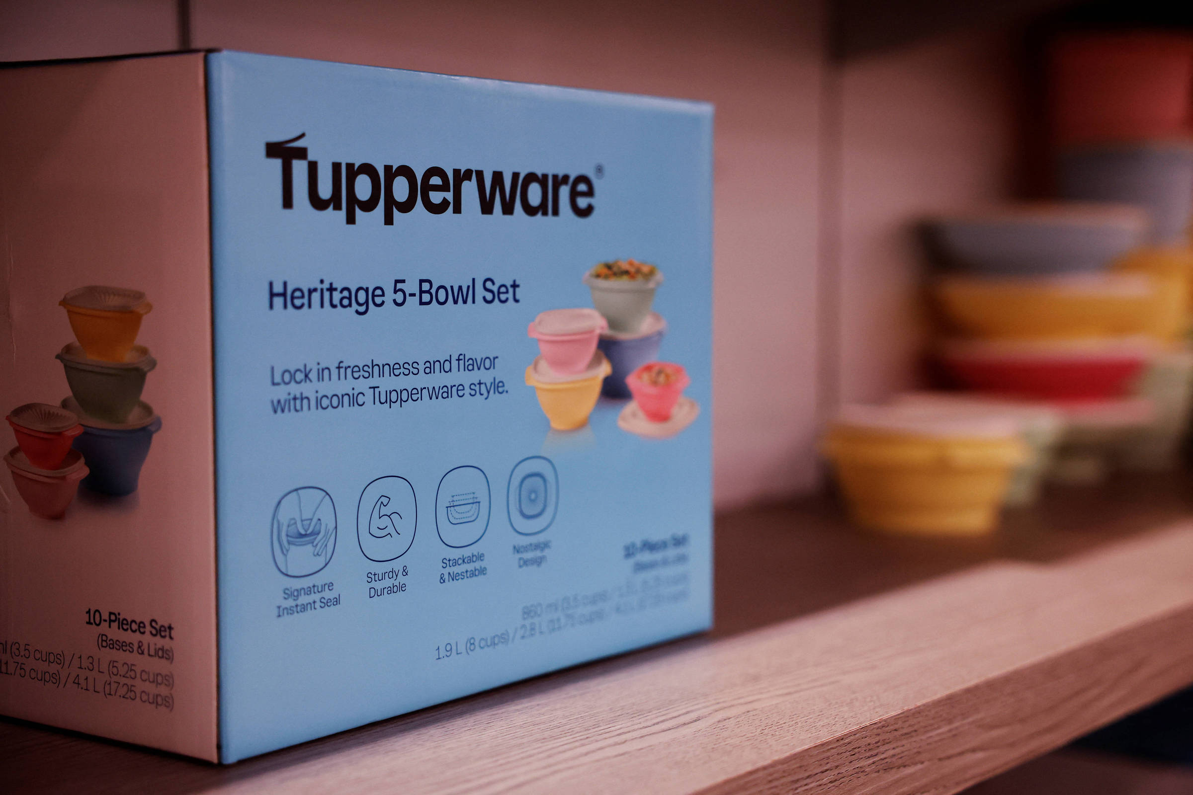 Tupperware busca contornar crise enquanto vendedores seguem otimistas