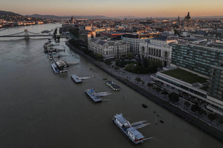 Danúbio transborda em Budapeste; veja fotos de hoje