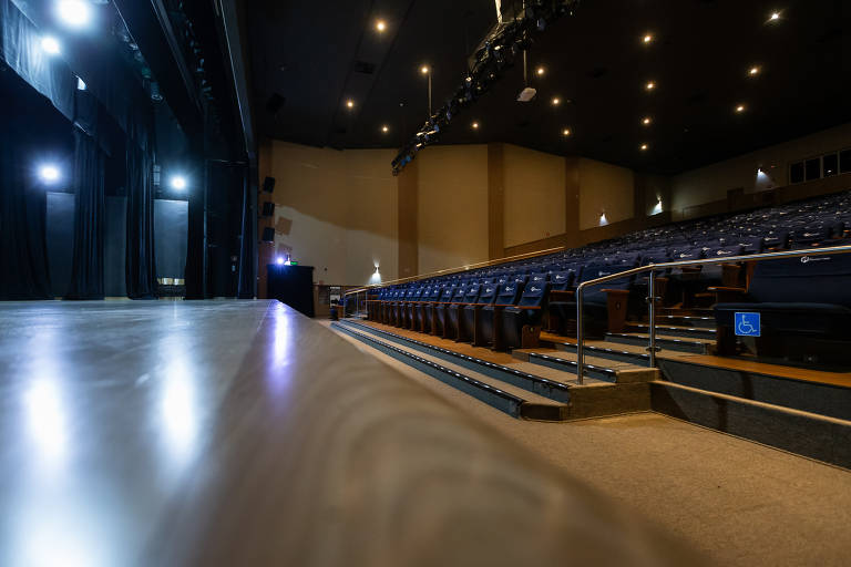 Interior do Teatro Fernando Torres, no bairro do Tatuapé, zona leste da cidade