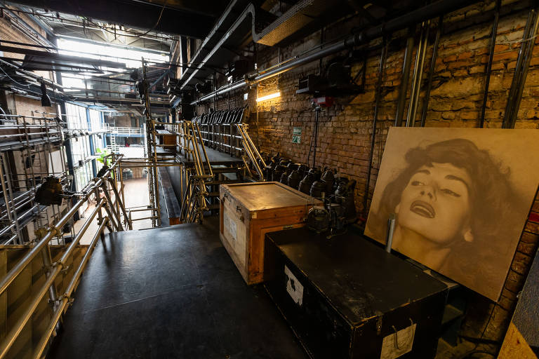 Imagem de parte do Teatro Oficina Uzyna Uzona, no bairro da bela Vista, região central da cidade. Espaço foi eleito como melhor teatro experimental da cidade.